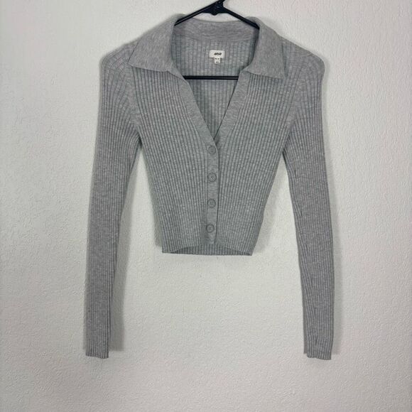 Aerie Grey Ribbed Collared Button Font Cropped Sweater Size XS - Picture 1 of 7